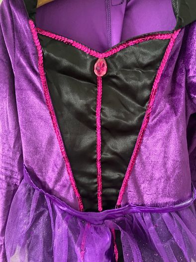 Fairytale Queen halloween costume6-8 years
