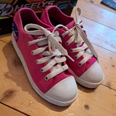 heelys size 1 plus box