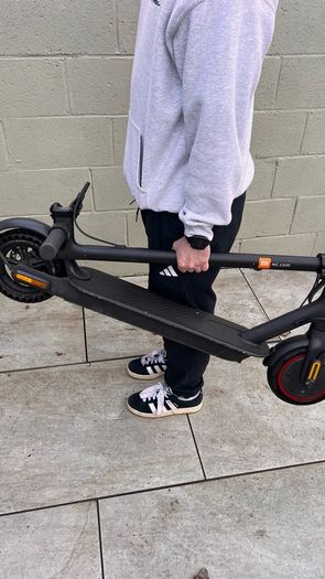 Xiaomi Mi Electric Scooter Pro 2 - Excellent Condition, Honeycomb Tyre, Long Range