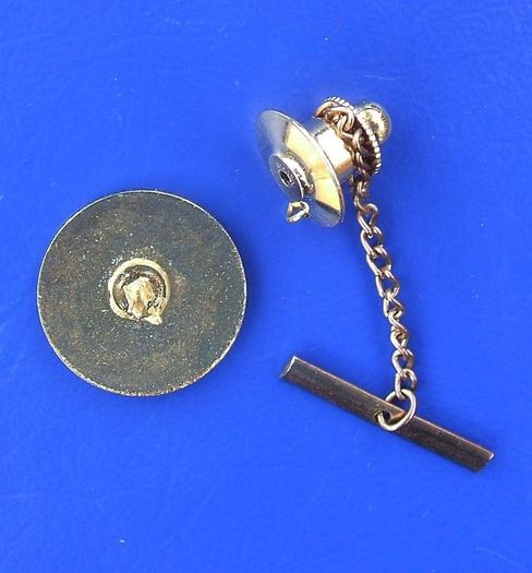 ST. ANDREWS OLD COURSE (golf course Scotland) - enamelled badge with chain