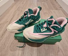 Basketball shoes - giannis Immortality 3