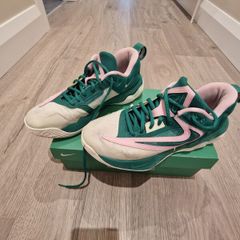 Basketball shoes - giannis Immortality 3