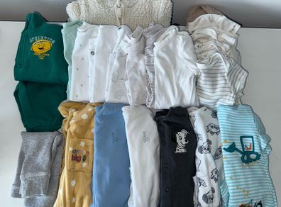 Baby 22 piece clothing bundle for 0-3 months