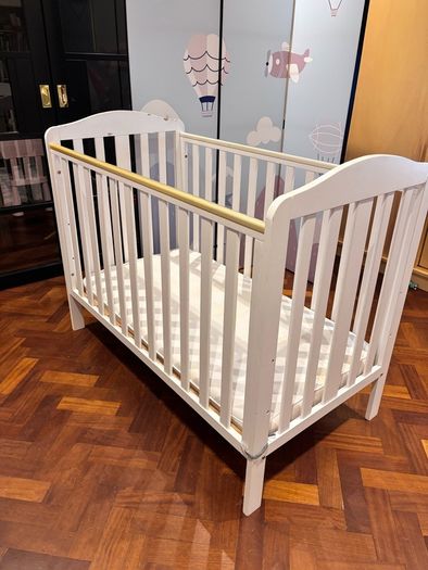 White Cot