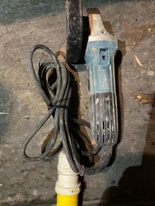 makita 4" angle grinder