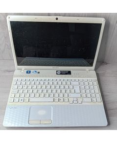 Sony Vaio Pcg-71911m Laptop - Not Tested For Spares Or Repairs Notebook