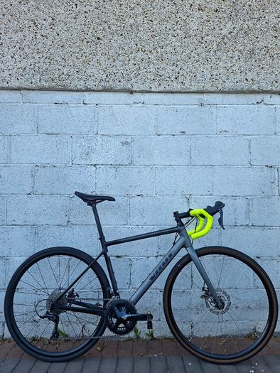 Vitus Zenium Carbon Disc Road Bike