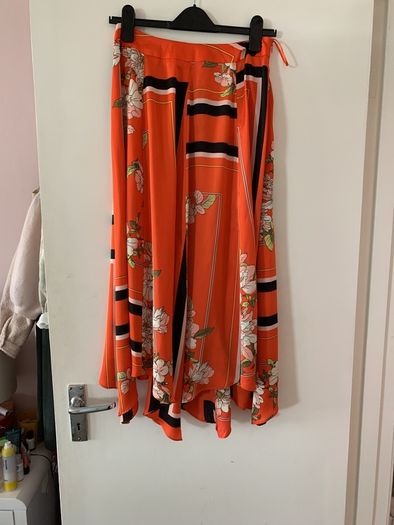 midi skirt