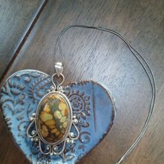 Tortoise Shell Stone Pendant Necklace
