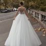 Wedding dress Image 3