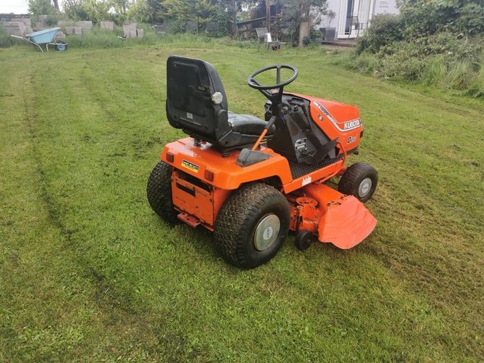 kubuta T1600 diesel ride on lawnmower