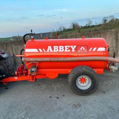 Abbey 1600