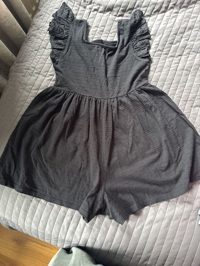 girls playsuit 10yrs