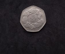 Great Britain : 1973 Commemorative 50p Coin - Circle of Hands