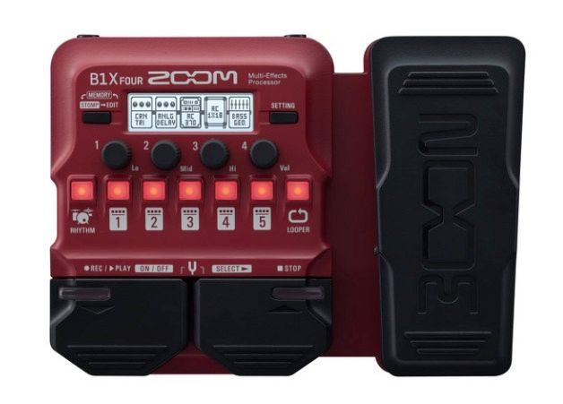 Zoom B1X FOUR bass multi-effects processor