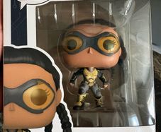 Funko Pop / Heroes vinyl figure of the character Thunder (428) from the DC Comics series Black Lightning
