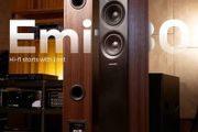 AUDIOPHILE QUALITY DYNAUDIO EMIT 30 floor standing Speakers Walnut Wood like New boxed with All accessories 1600 new under 2 years old