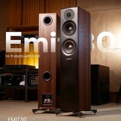 AUDIOPHILE QUALITY DYNAUDIO EMIT 30 floor standing Speakers Walnut Wood like New boxed with All accessories 1600 new under 2 years old