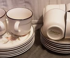 irish pottery six pieces ( 18 )
