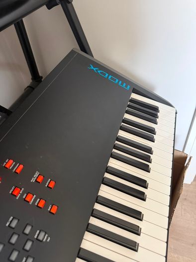Yamaha MODX 8 Keyboard