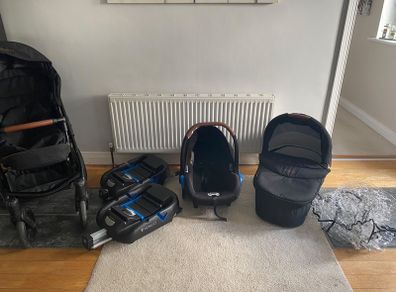 Venicci baby seat stroller 3in1 travel system (Great condition)