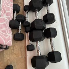 Dumbells hit fitness