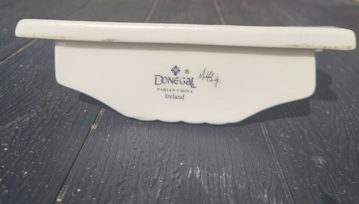 Donegal Parian China Frame