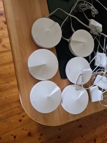 TP Link M5 wireless routers