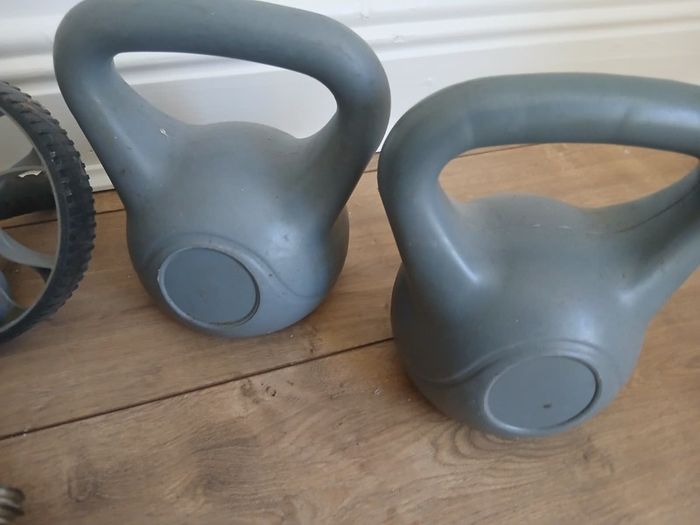 Various weight lifting equipment