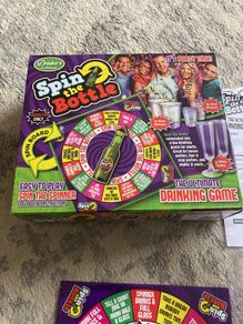 Spin the Bottle board game