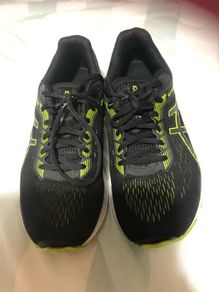 Mens Ascis trainers size 40 (uk 6) worn once reduced