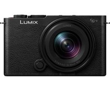 Panasonic LUMIX S9 Black Camera with S-R 18-40mm Lens