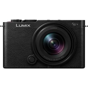 Panasonic LUMIX S9 Black Camera with S-R 18-40mm Lens