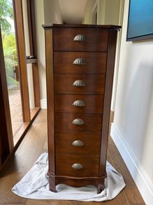 Tall Jewellery Storage Cabinet / Pres