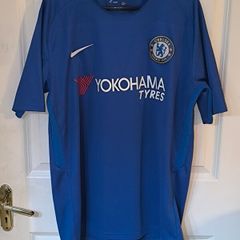 Chelsea jersey size large