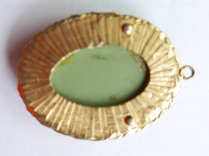 Vintage Green Cameo Pendant