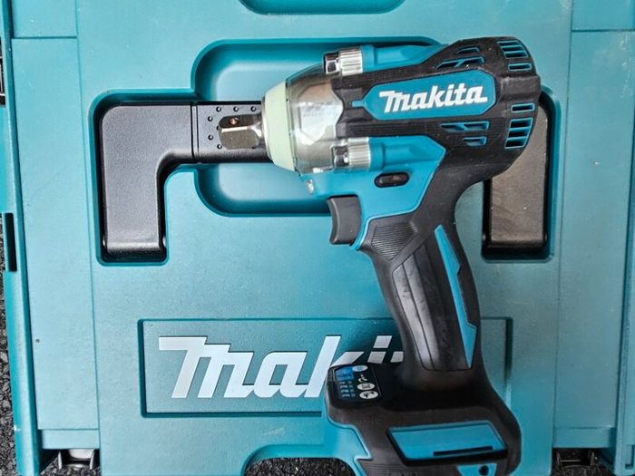Makita