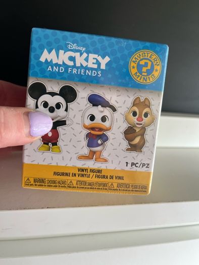 Mickey surprise box