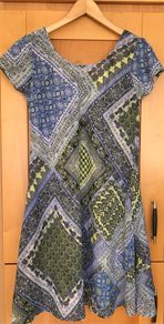 Size 14/16. Ladies Reversible Summer Beach Dress