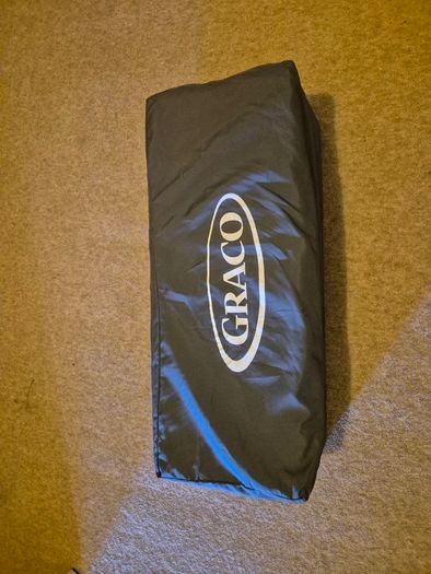 Travel cot