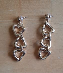 New pretty golden fashion earrings