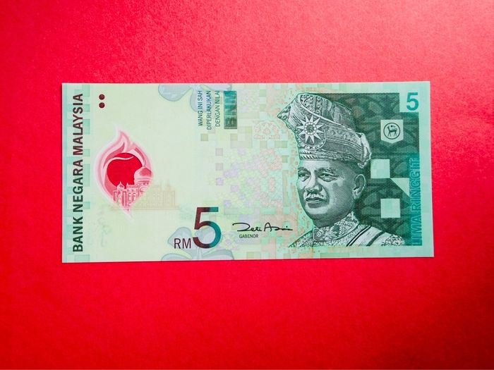 Malaysia  5. Ringgit. 2004 Pick. 47 POLYMER PLASTIC ( Uncirculated).
