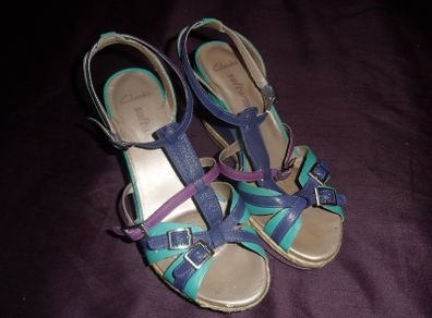 Beautiful Size 6 Clarks Scent Trail Softwear Platform Wedge Sandals