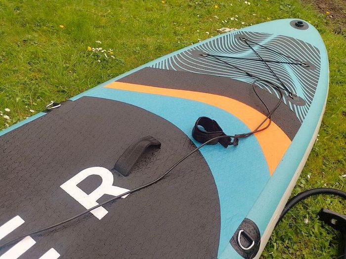 Can post Riber paddle board