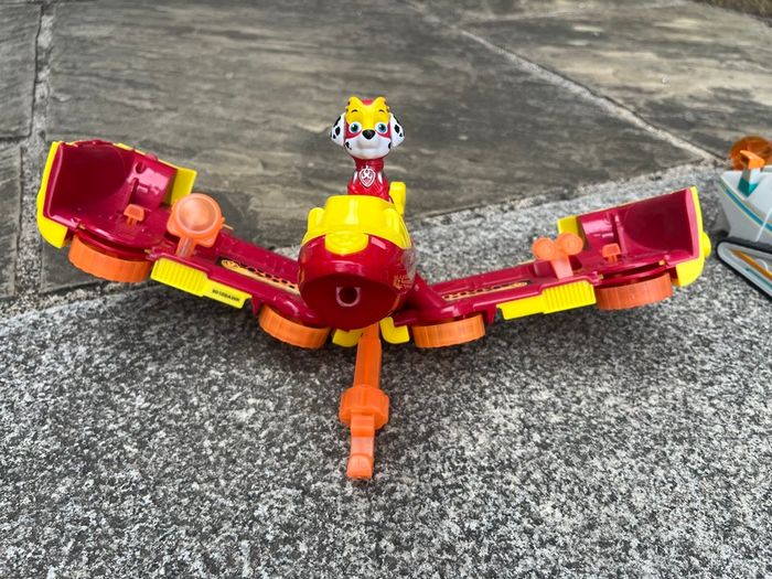 Paw Patrol Marshall transforming flying vehicle