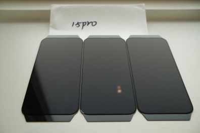 iPhone 15 Pro Anti-reflective screen protector