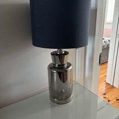 Table lamp
