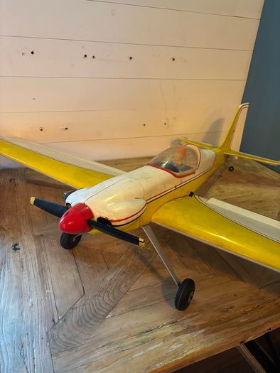 Large model planes