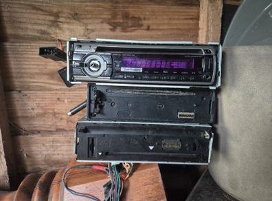 3x car radios