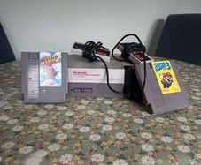 Nintendo Entertainment System (NES)